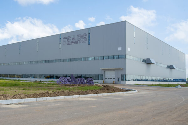 فشل sears بالحفاظ على متاجرها