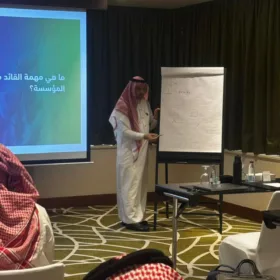 ريناد المجد (RMG) تُنظم ورشة عمل متخصصة بعنوان "الذكاء الاصطناعي للقادة" لرفع الجاهزية المؤسسية وتطوير القيادات 5 11