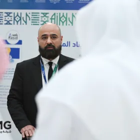 رعاية ومشاركة ريناد المجد (RMG) في يوم الذكاء الاصطناعي بجامعة الملك سعود 25 DSC 1435