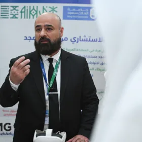 رعاية ومشاركة ريناد المجد (RMG) في يوم الذكاء الاصطناعي بجامعة الملك سعود 26 DSC 1438