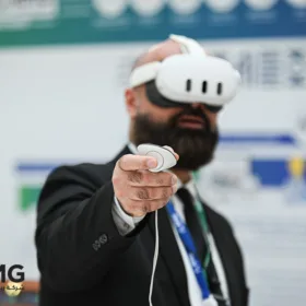 رعاية ومشاركة ريناد المجد (RMG) في يوم الذكاء الاصطناعي بجامعة الملك سعود 55 DSC 1500