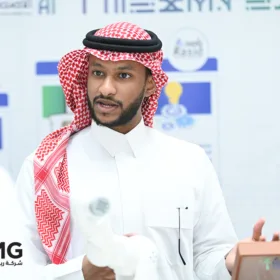 رعاية ومشاركة ريناد المجد (RMG) في يوم الذكاء الاصطناعي بجامعة الملك سعود 57 DSC 1510