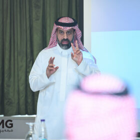 ريناد المجد (RMG) تُنظم ورشة عمل متخصصة بعنوان "قيادة التحول الرقمي وتوظيف التقنيات الناشئة: من الرؤية إلى التمكين" 13 DSC 1742